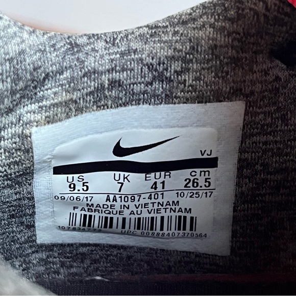 Nike City Loop Blue and Gray Neon Laces Sneakers Shoes Size 9.5 - Picture 11 of 13